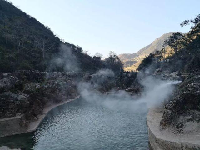 半自动磁力泵液体灌装机 消毒液 洗衣液瓶装自动